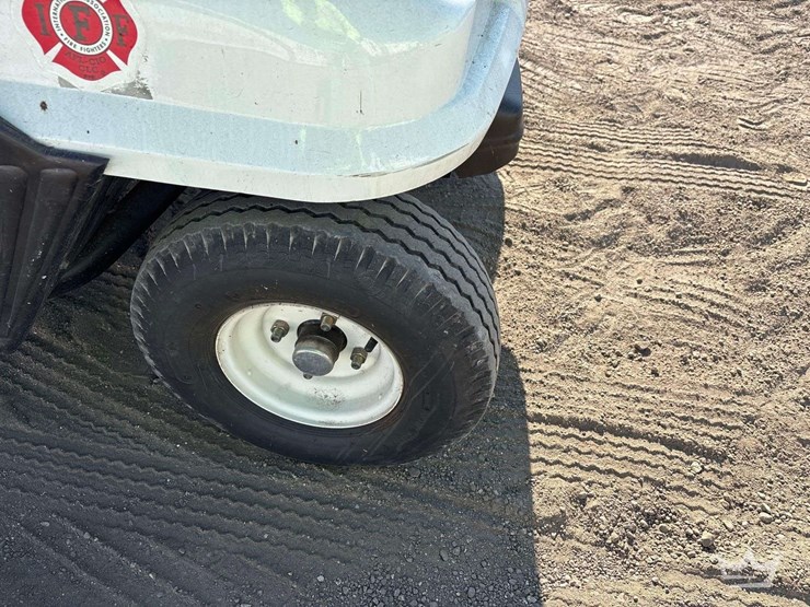 2006-columbia-medical-transport-electric-utility-cart-image-10