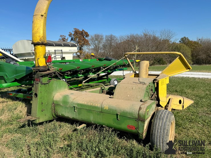 john-deere-38-image-15