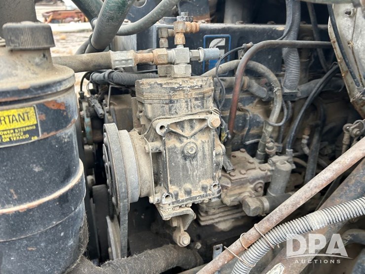 1992-ihc-8100-truck-(cp1306,-unit-431)-image-11