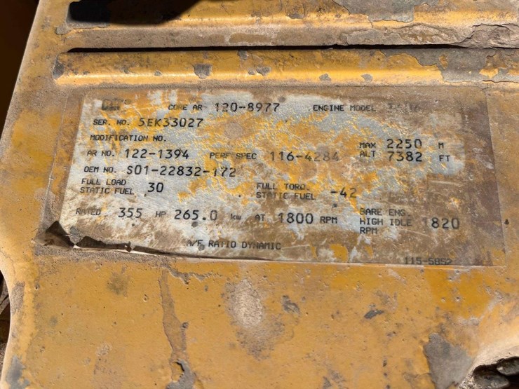 1995-freightliner-fld120-image-11