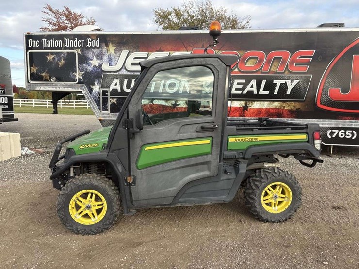 john-deere-gator-image-2