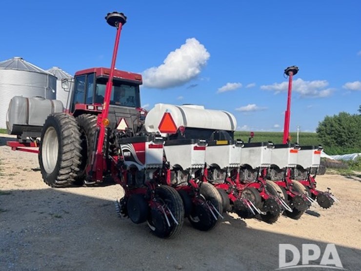 2016-white-9100-no-till-planter-(ed5297)-image-1