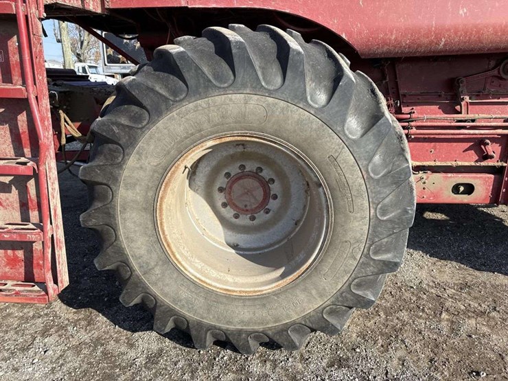 1992-case-ih-1680-image-13