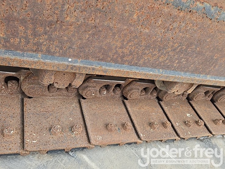 2016-caterpillar-312fgc-image-28