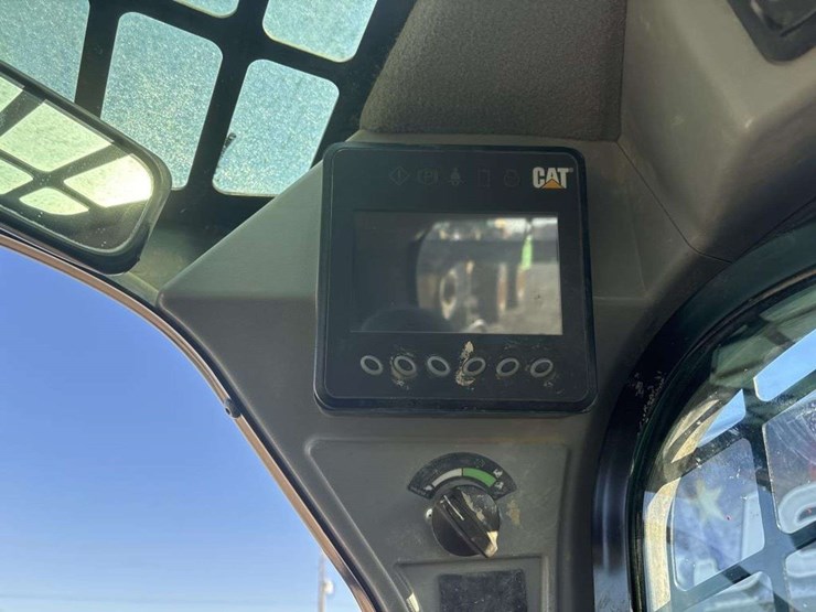 caterpillar-259d-image-16