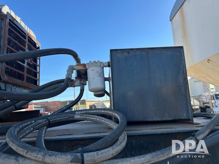 2006-b-b-dry-tender-trailer-(cp1300,-unit-169)-image-30