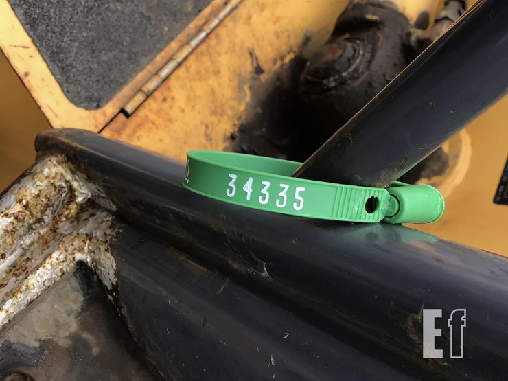 2004-deere-310g-image-26