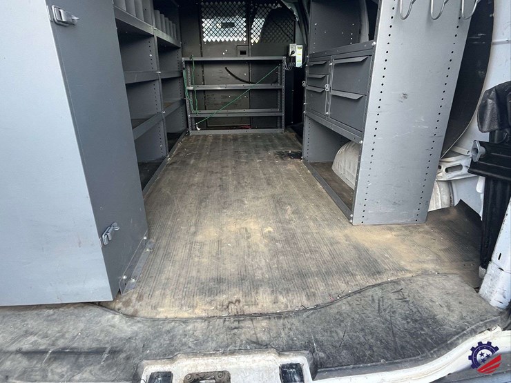 2012-chevrolet-express-van-image-30