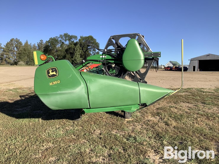 2017-john-deere-635d-image-6