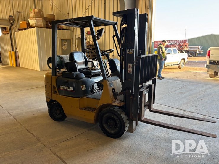cat-forklift-(dr12686-unit-86425)-image-6