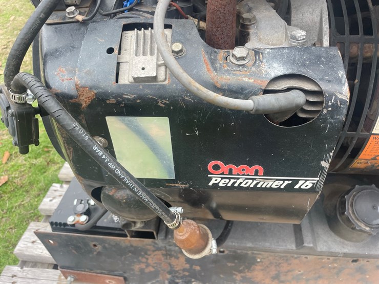 miller-bobcat-225g-image-5