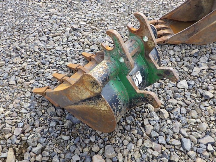 john-deere-24-image-4