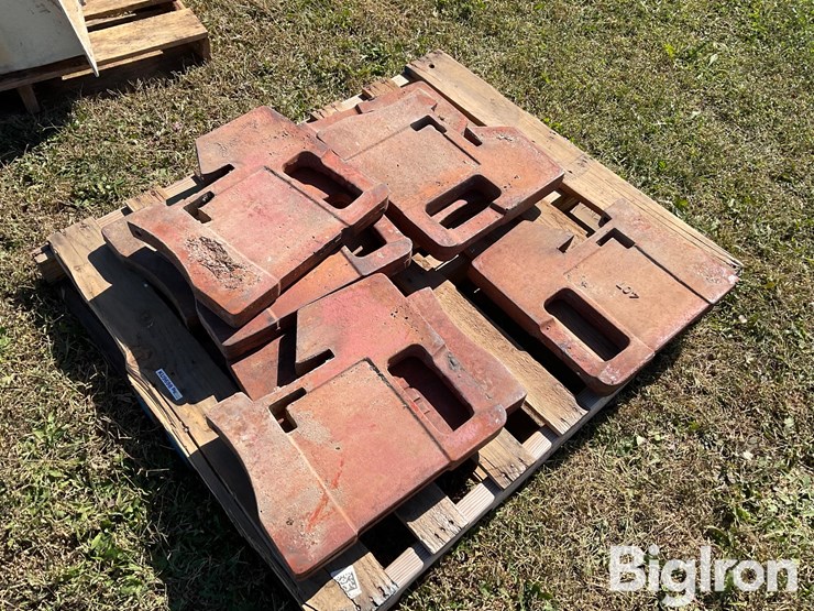 international-suitcase-weights-image-7