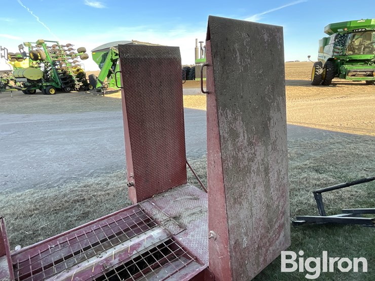 feterl-grain-driveover-deck-image-17