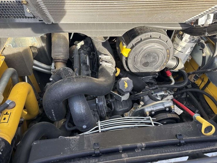 2022-new-holland-c332-image-11