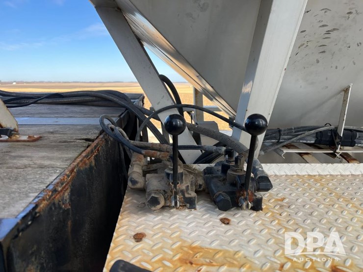 2013-neville-tender-trailer-image-21