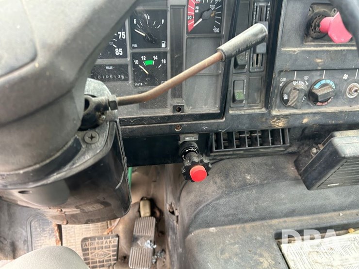 1992-ihc-8100-truck-(cp1306,-unit-431)-image-22