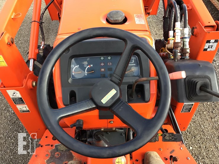 2004-kubota-l3400-image-18