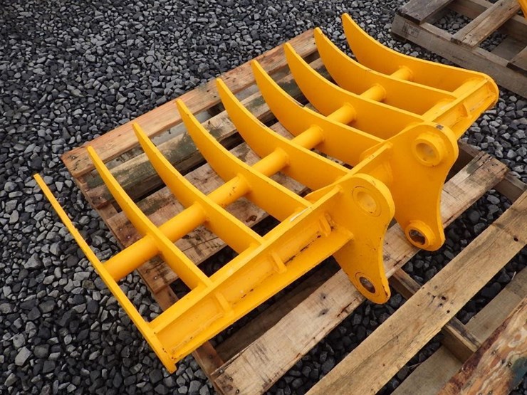 caterpillar-305-image-4