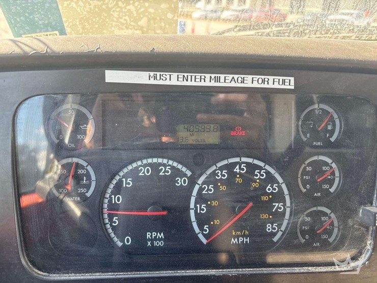 sterling-dump-truck-image-12