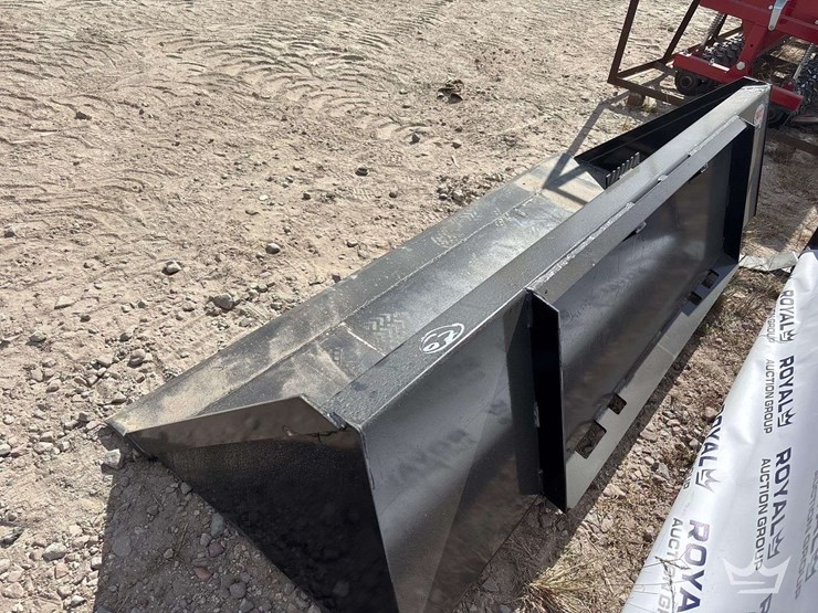 2025-swict-78in-bucket-skid-steer-attachment-image-3