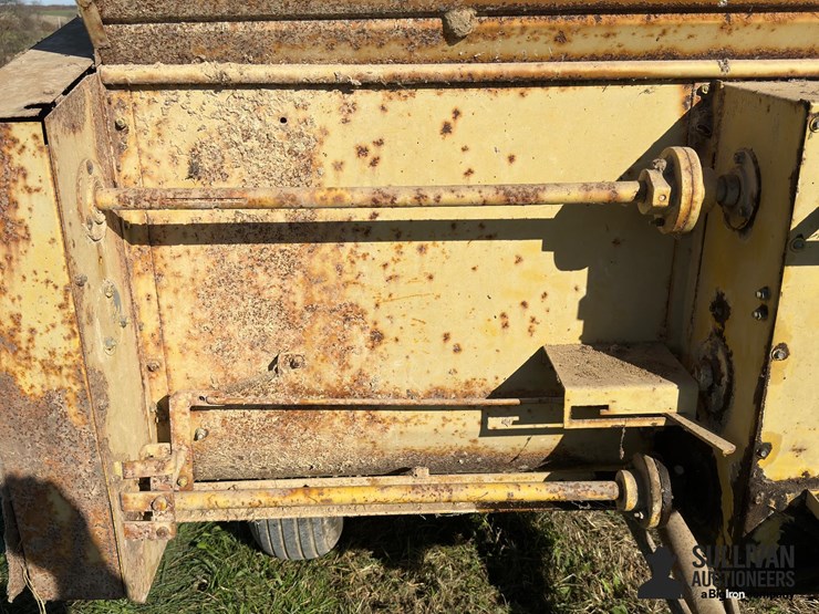 papec-14-forage-wagon-on-knowles-running-gear-image-20