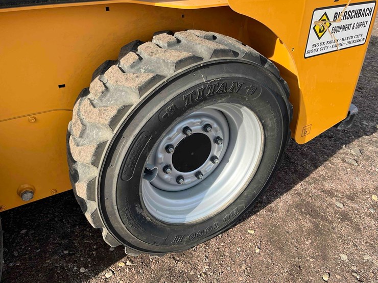 2019-mustang-1350r-image-25