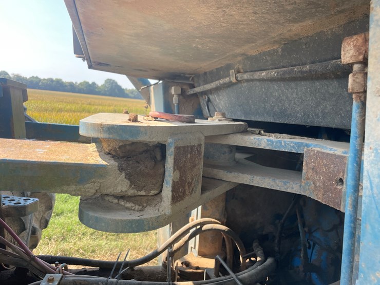 1991-versatile-876-image-30