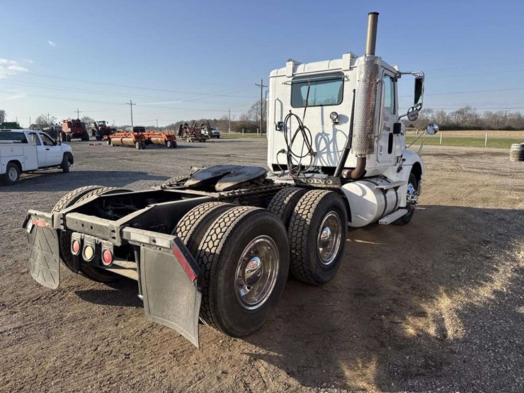 2000-international-9200-image-5