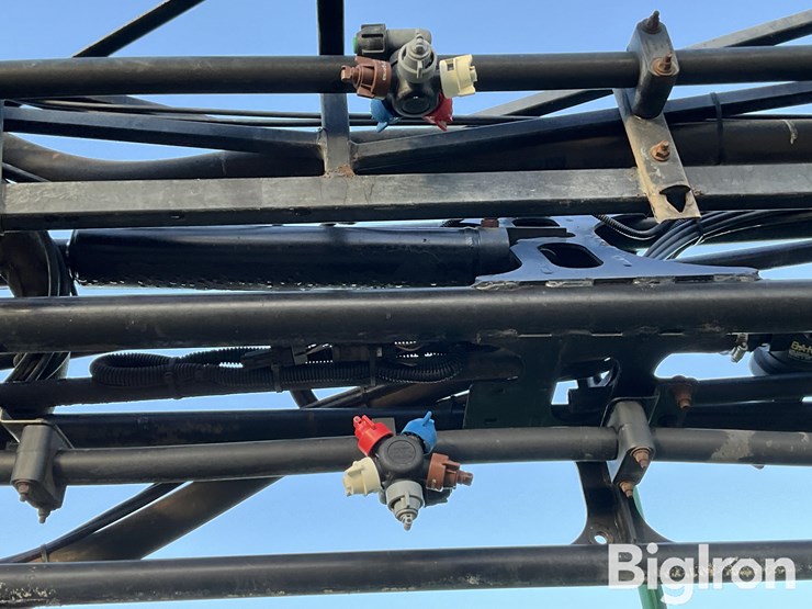 2010-john-deere-4830-image-14