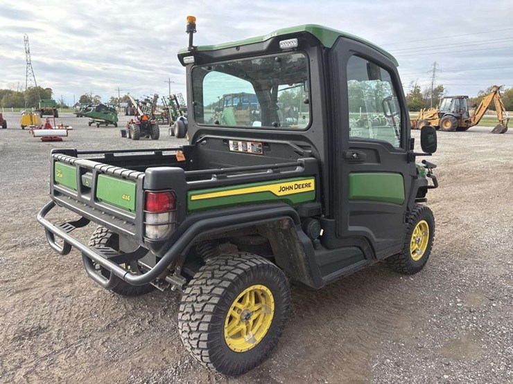 john-deere-gator-image-5