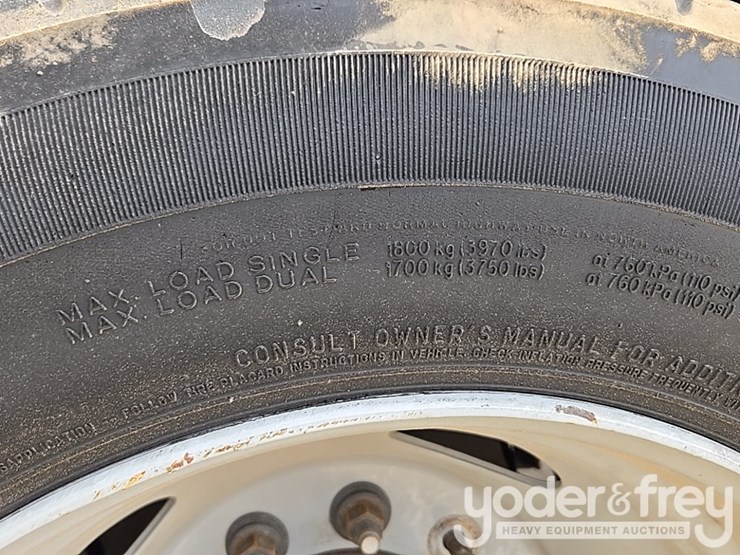 2014-dodge-service-truck-image-41