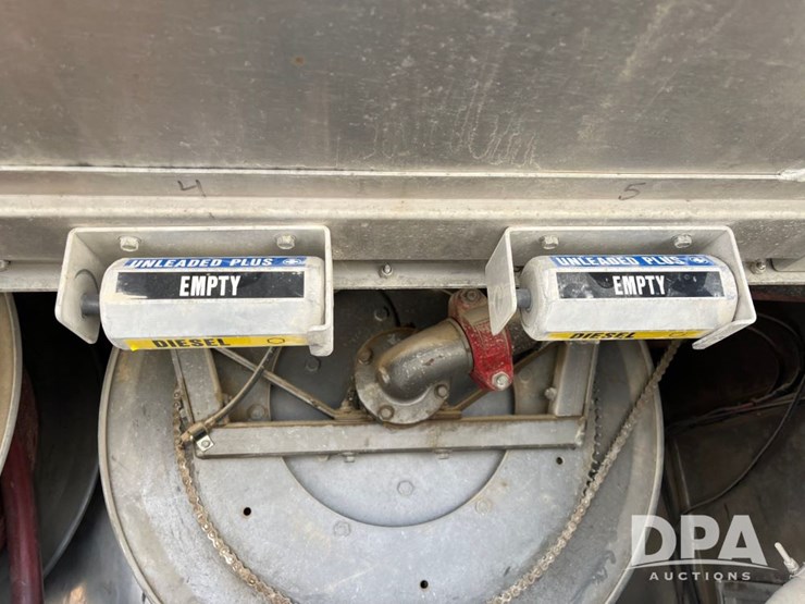 2010-ihc-workstar-petroleum-truck-(jn3389,-unit-487)-image-38