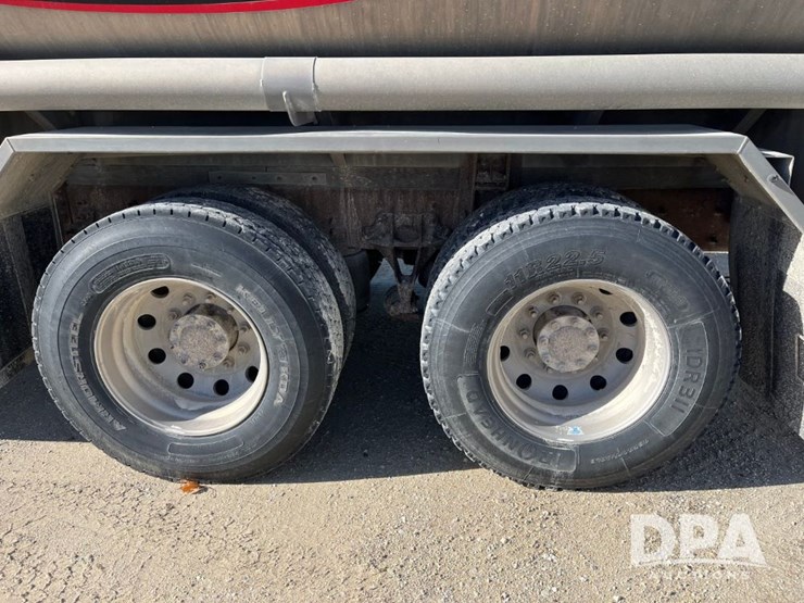 2010-ihc-workstar-petroleum-truck-(jn3389,-unit-487)-image-47