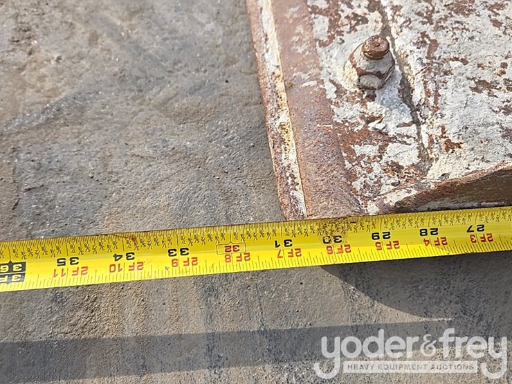 2021-bobcat-t595-image-14