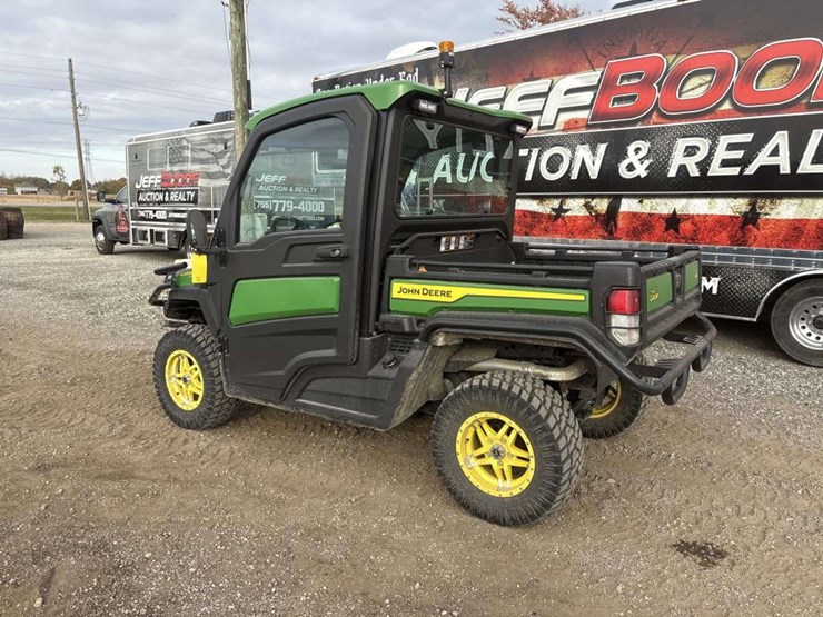 john-deere-gator-image-3