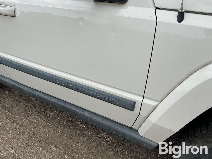 2008-jeep-commander-image-11