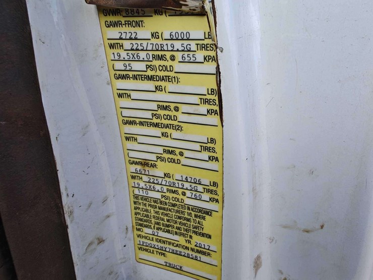 2017-ford-f550-image-46