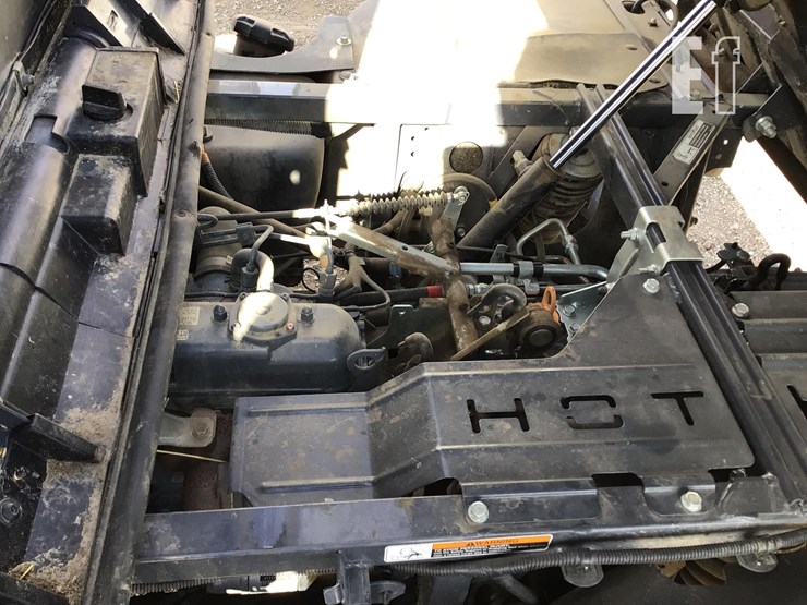 2016-kubota-rtv-x1120-image-21