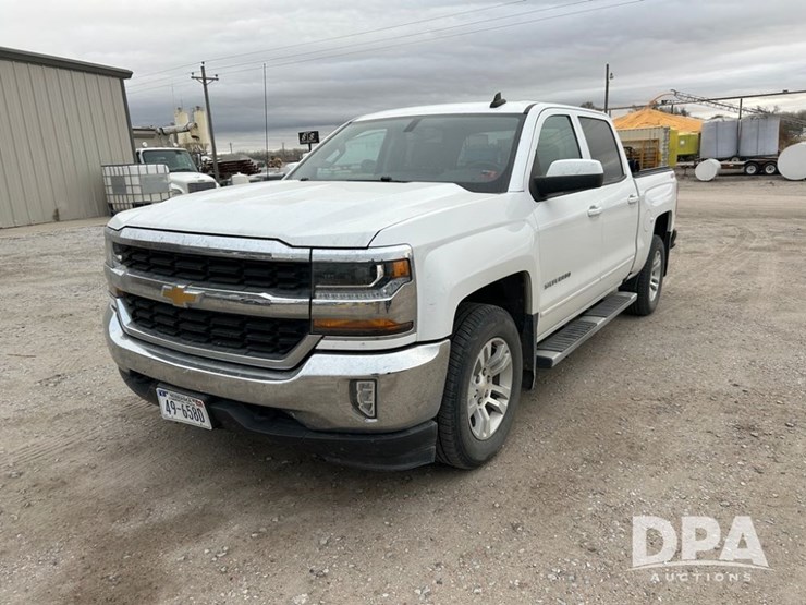 2018-chevrolet-silverado-4-door-pickup-(cp1307,-unit-12086)-image-1