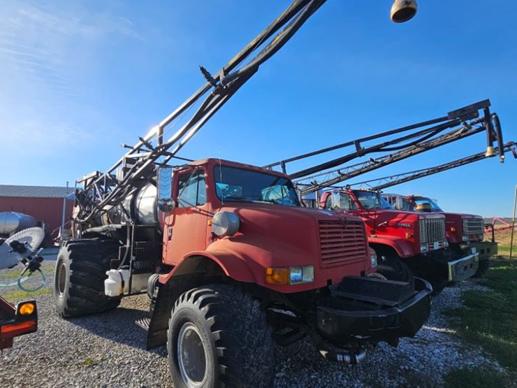 1989-international-dt466-image-1