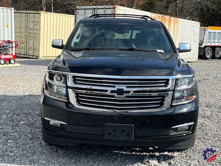 2015-chevrolet-tahoe-ltz-image-13