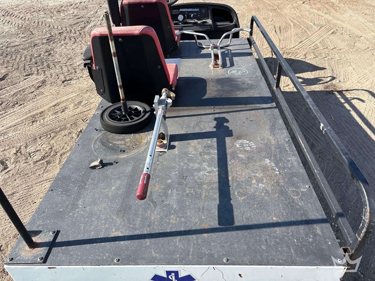 2006-columbia-medical-transport-electric-utility-cart-image-6