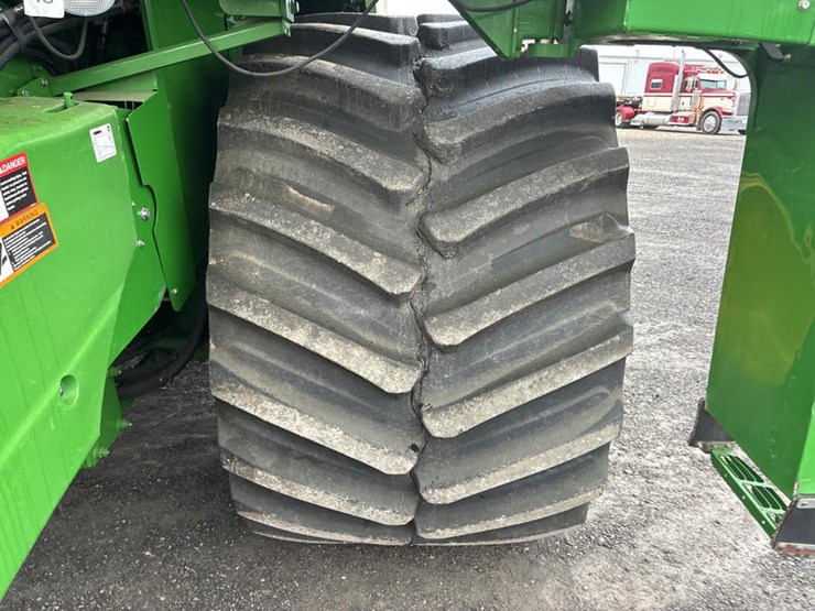 2013-john-deere-s670-image-39