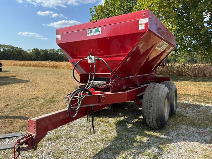 bbi-fertilizer-spreader-image-2