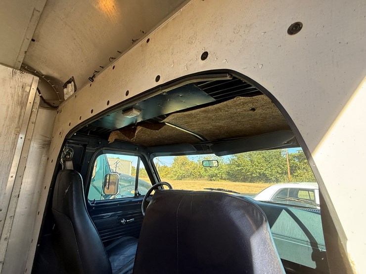 1991-chevrolet-c30-image-38