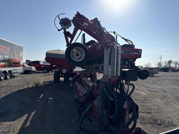 case-ih-1250-image-6