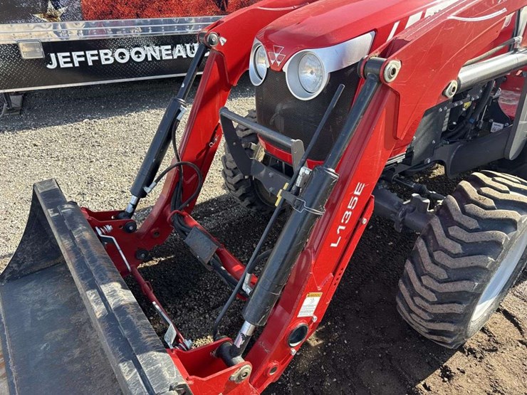 massey-ferguson-2705e-image-9