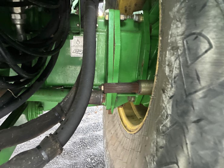 2013-john-deere-s670-image-41