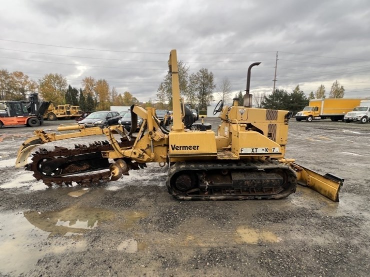 1999-john-deere-80-image-3